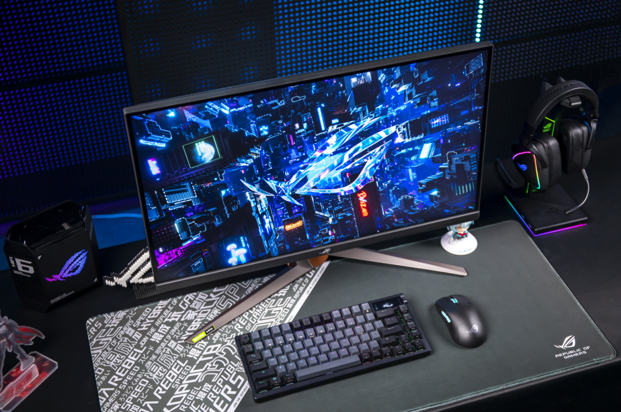 rog超神27 pg27uqr电竞显示器,采用27英寸fast ips面板,具备4k分辨率