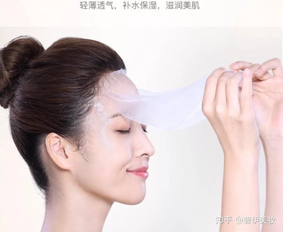 面膜补水效果非常好同时从包装纸到精华都做的非常细致也饱含了对补水