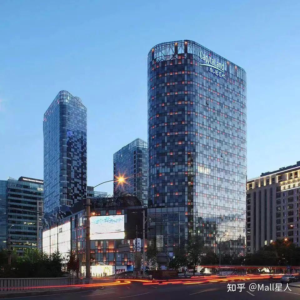 上海来福士广场20周年回忆杀,藏着年轻潮流的"流量密码"