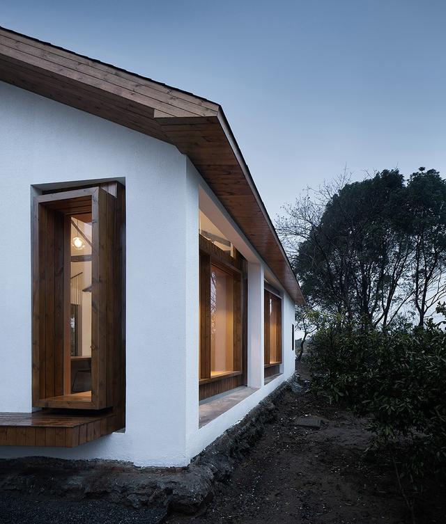 他将村里的老宅改造成一座102㎡图书馆完工后全村都惊艳了