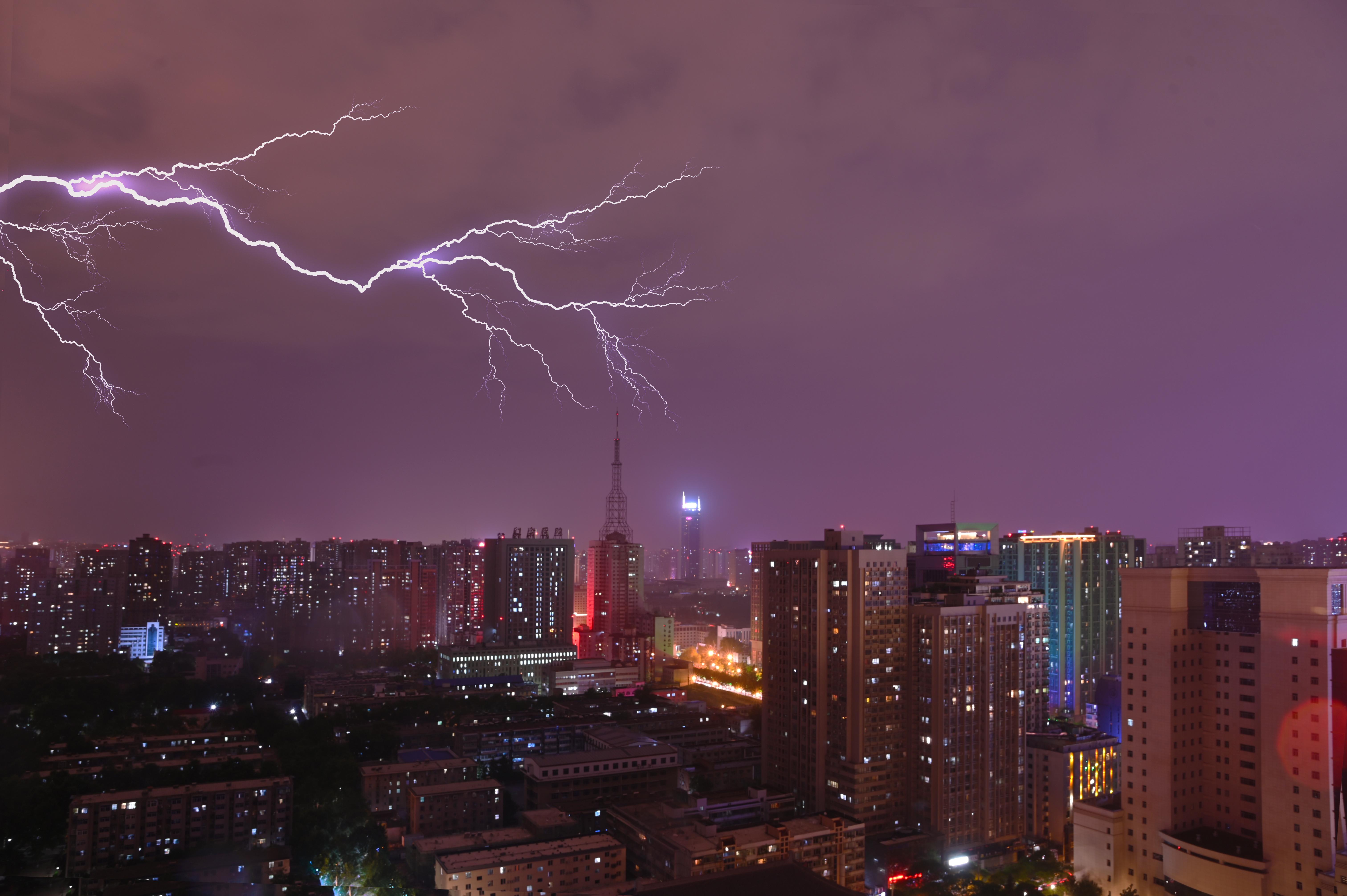 Facts About Lightning Strikes - WorldAtlas