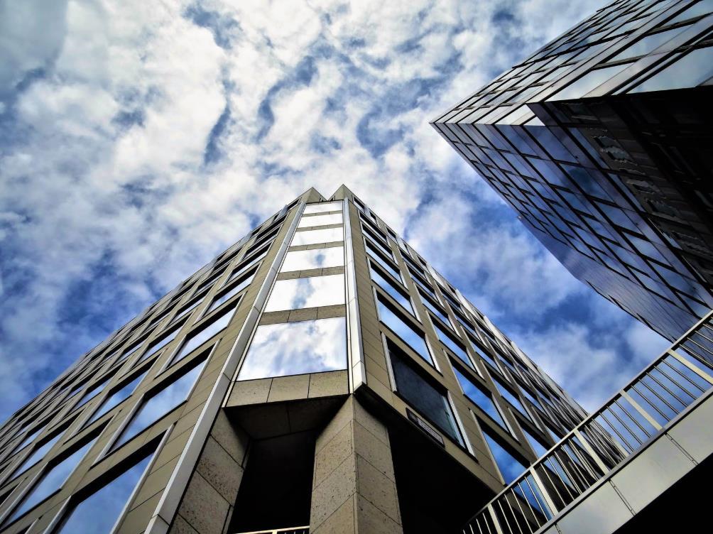 摩根士丹利两位投行家因使用whatsapp违规私聊被离职