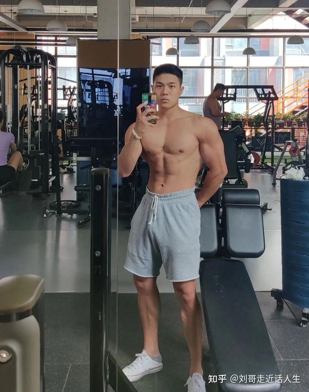 西安体院的直男肉壮小哥,也太诱惑了吧 - 知乎