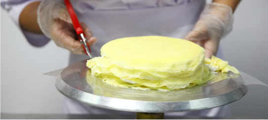 如何抹奶油教程 v2-98fbd37058df30b96d85bc9d3475d92e_r.jpg