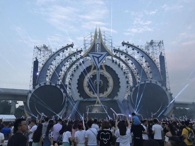 成都有哪些音乐节第一次参加百威风暴感觉现场燃爆了