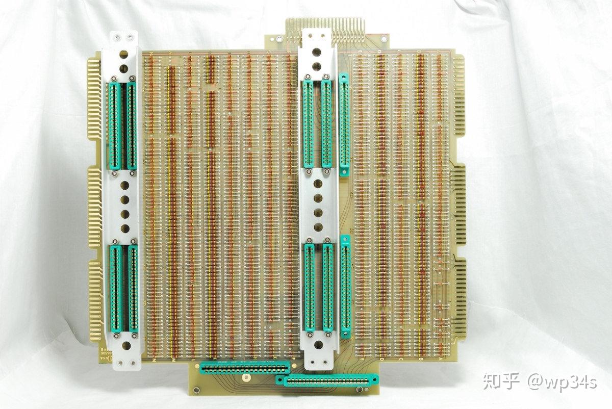 电与磁的极致艺术~1968年的HP9100A晶体管计算器(机)-2