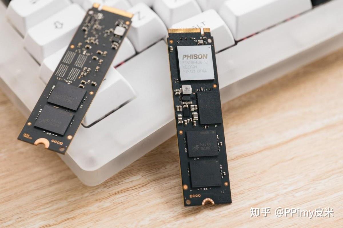 145gbs目前最强消费级ssd英睿达t705