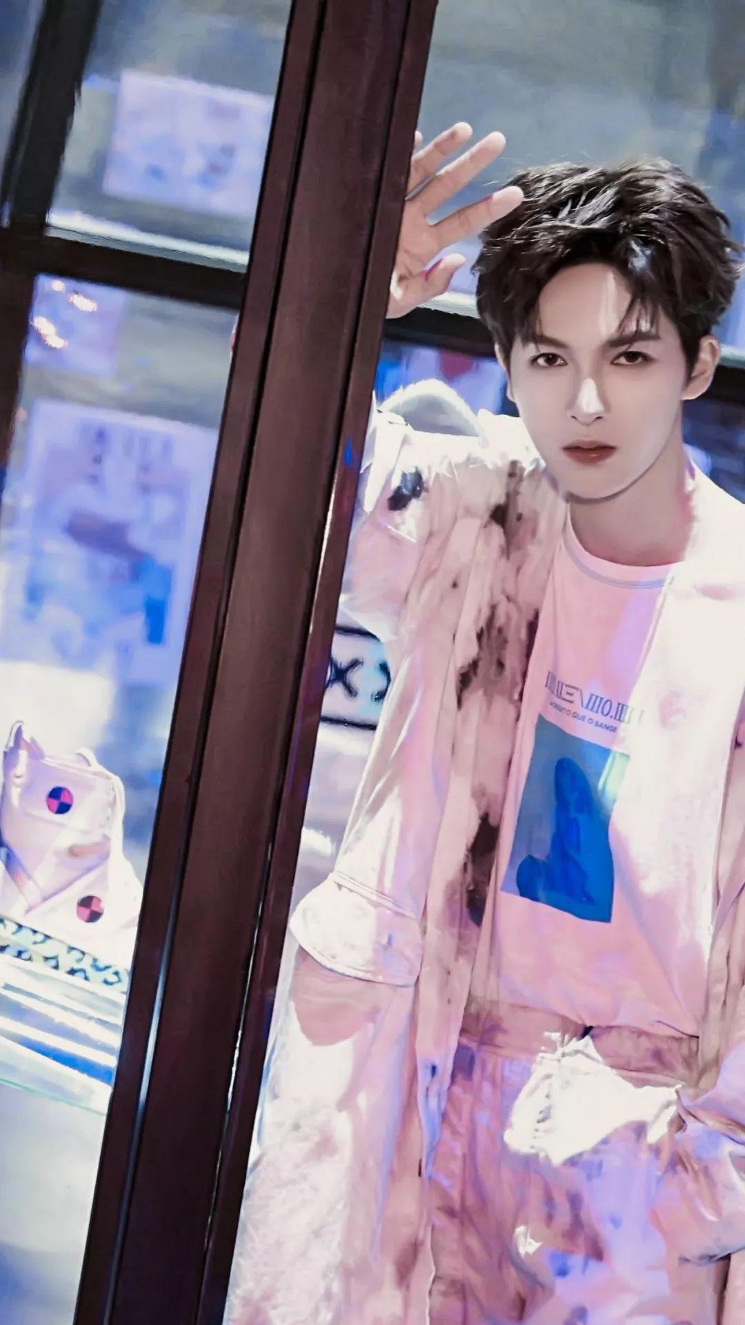 高清无水印壁纸朱正廷