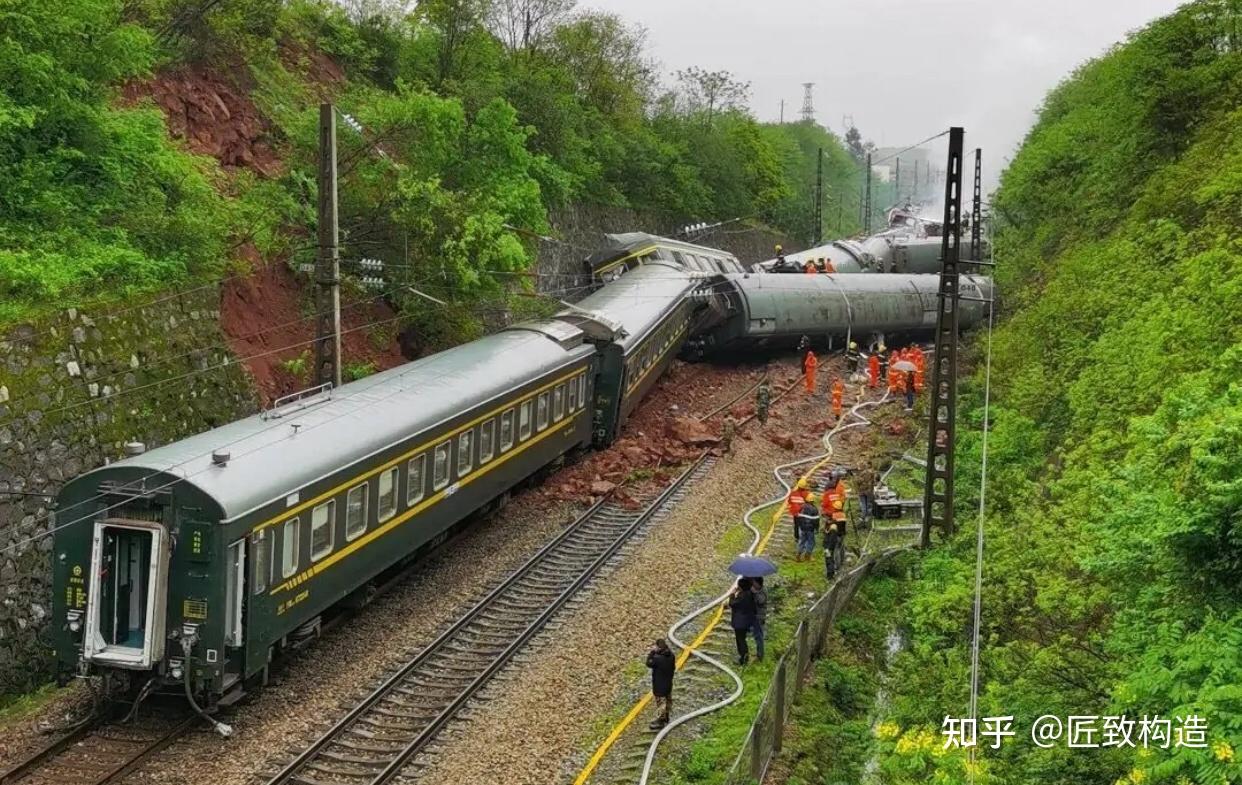 如何看待京廣線t179次列車脫軌事件