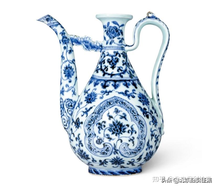 中国美術 明 青花纏枝 富貴佳器款 獅子紋碗 高 6cm 明 中国美術 明 青花纏枝 富貴佳器款 獅子紋碗 高 6cm 明