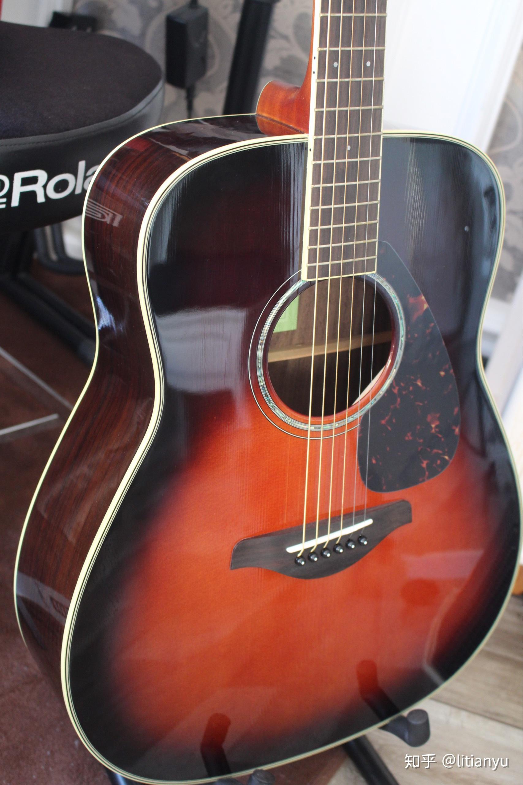 一个没钱的吉他爱好者聊聊他见过的二十多把千元吉他