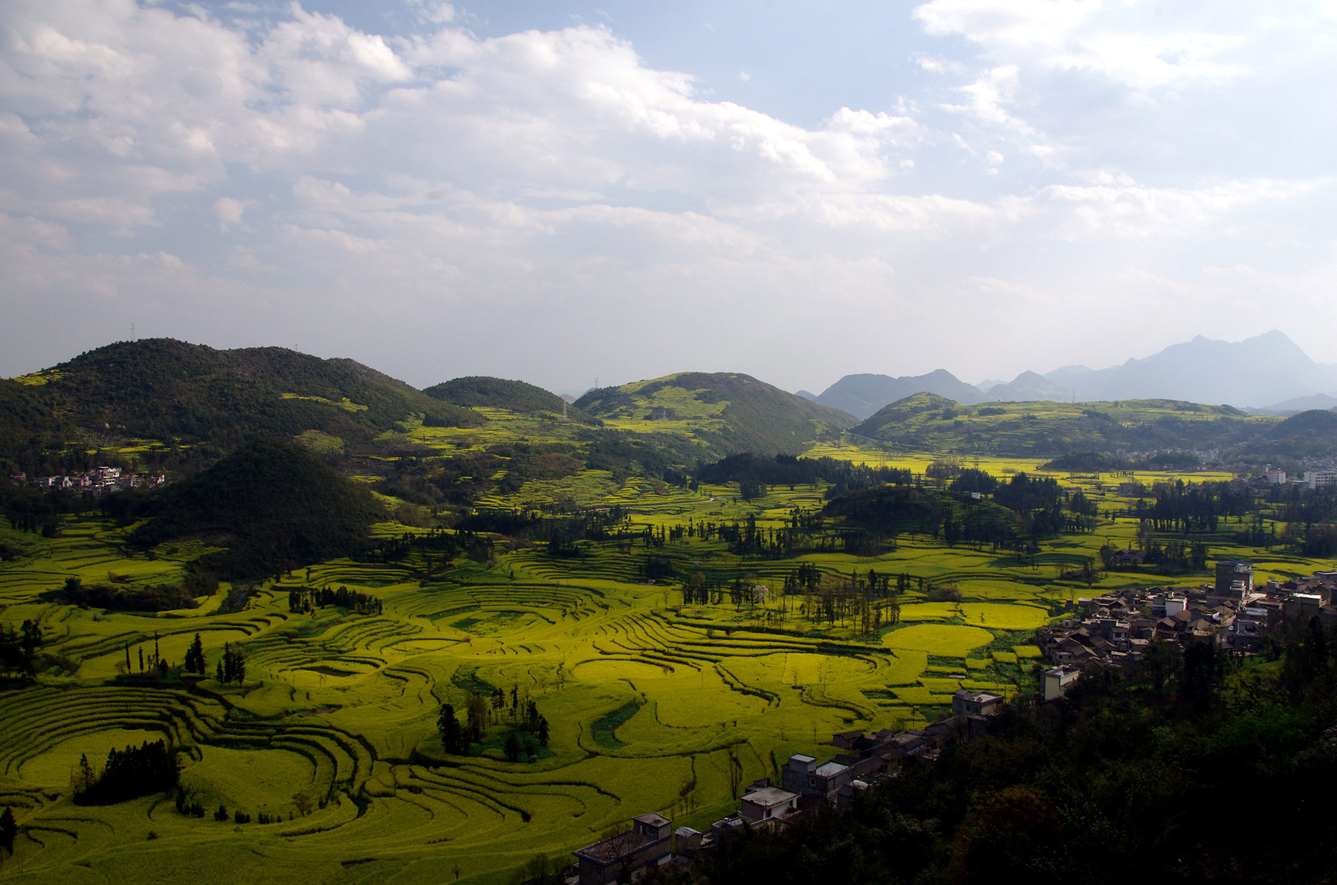 贵州,是山间坝子前工业时代的阻碍在后工业时代也许就成了机遇.