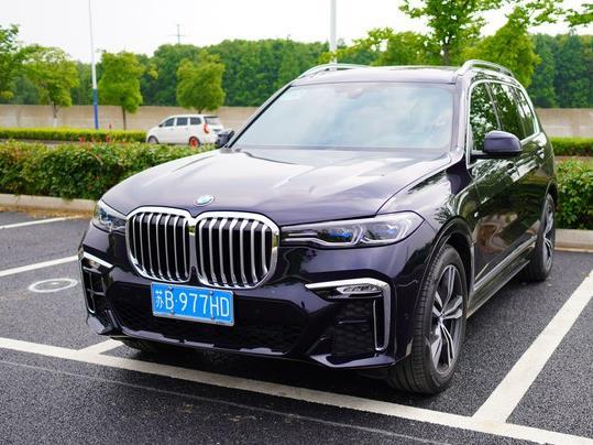 趁着年轻为梦想而奋斗宝马x72020款xdrive40i的提车作业