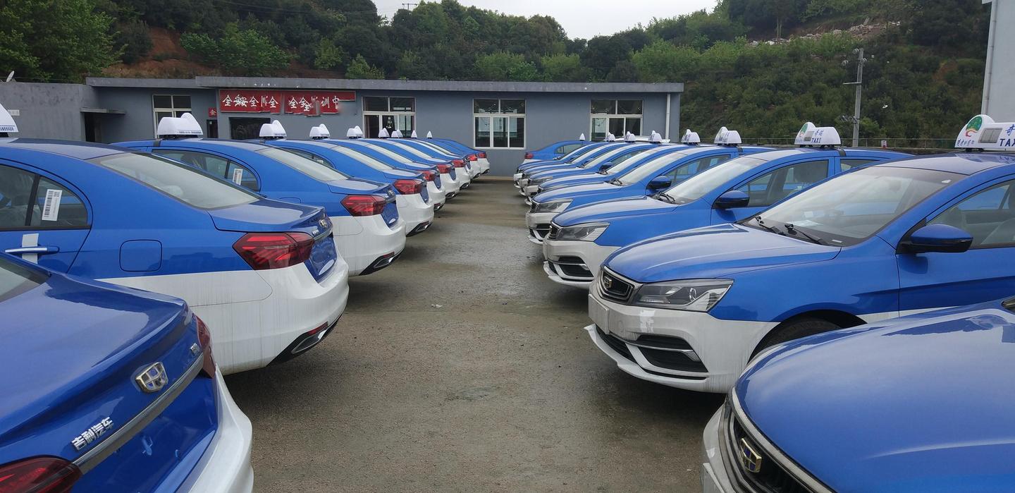 贵阳市出租车广告行业兴起