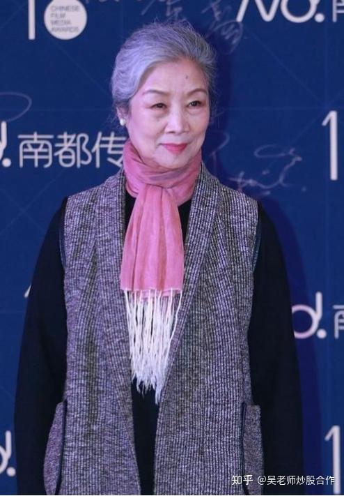 吕中:我一生不接广告,儿子是导演、儿媳是影后,女儿成国人骄傲 - 知乎