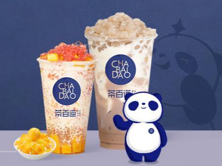 新式茶饮以"排队"和"黄牛"出圈,高端化品牌天然自带网红气质.