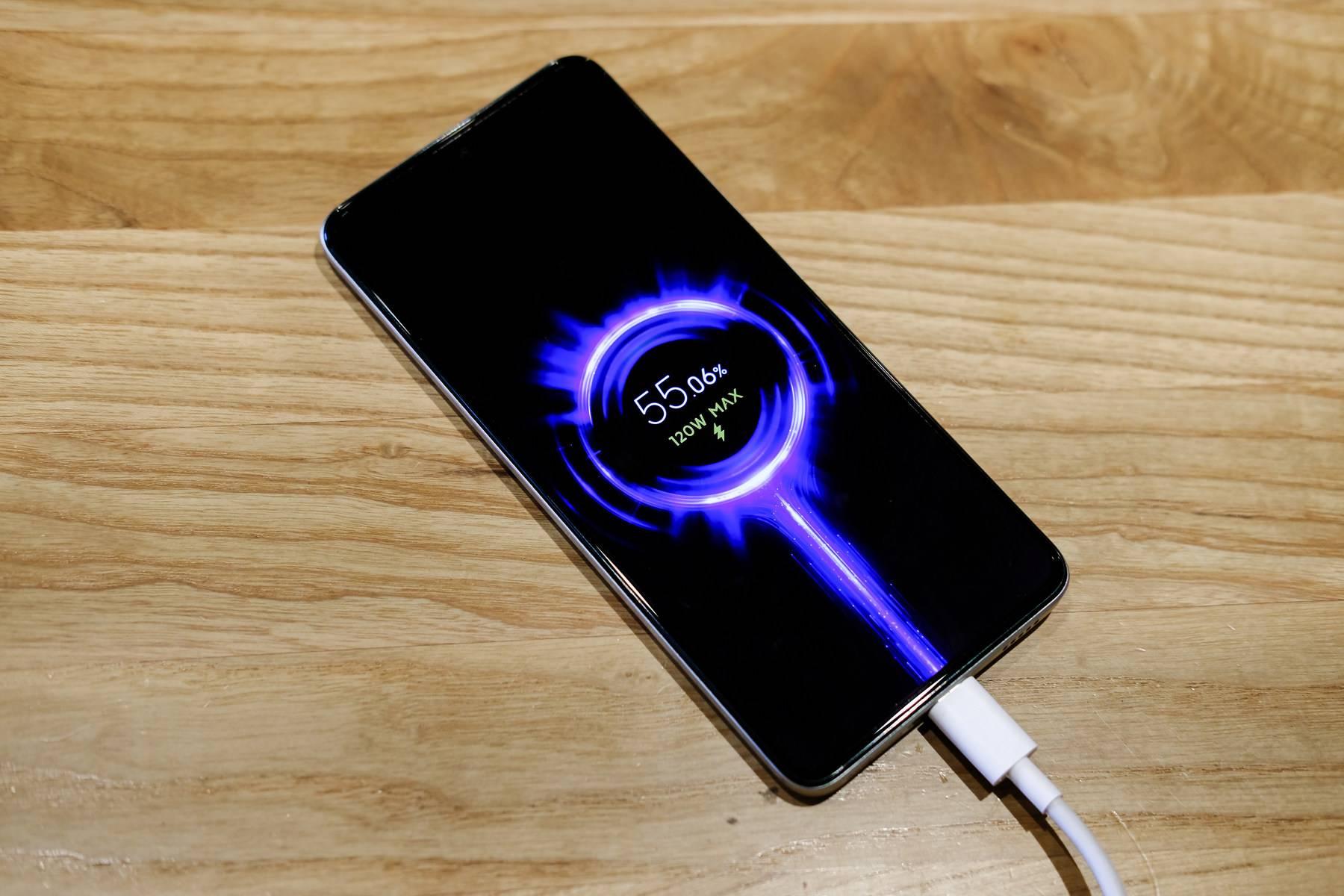 令人惊喜的快充,令人安心的续航