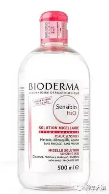 红血丝皮肤适合用什么卸妆产品?