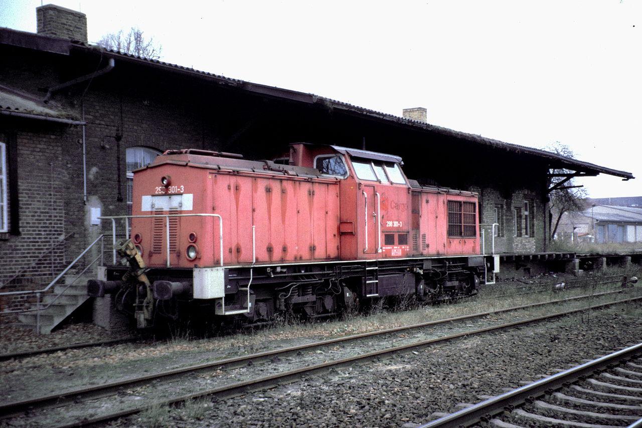 ny100型内燃机车和ny1003型内燃机车的原型东德国营铁路v100型内燃机