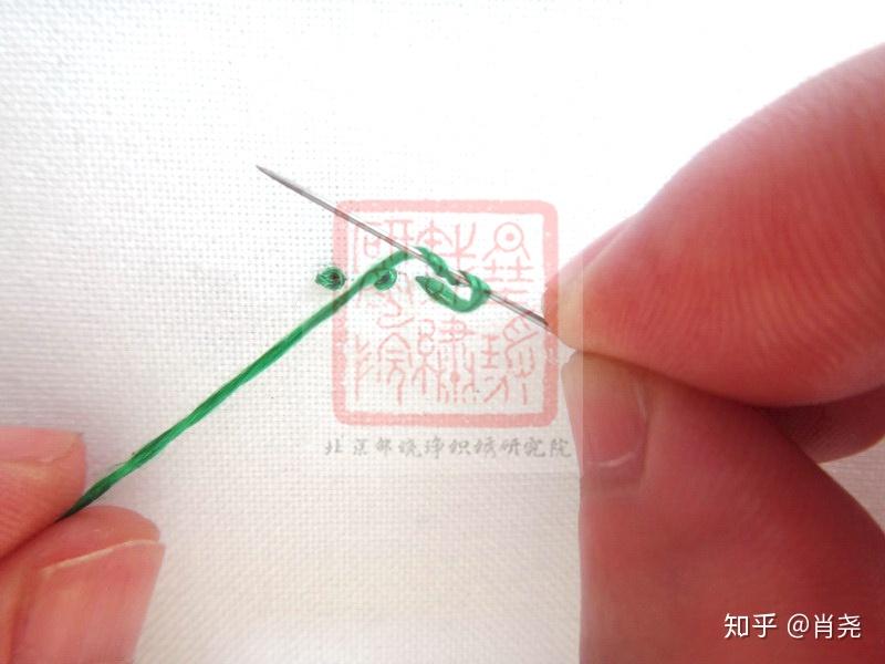 粒粒饱满见功夫,服饰常用针法——中国刺绣针法之打籽绣 - 知乎