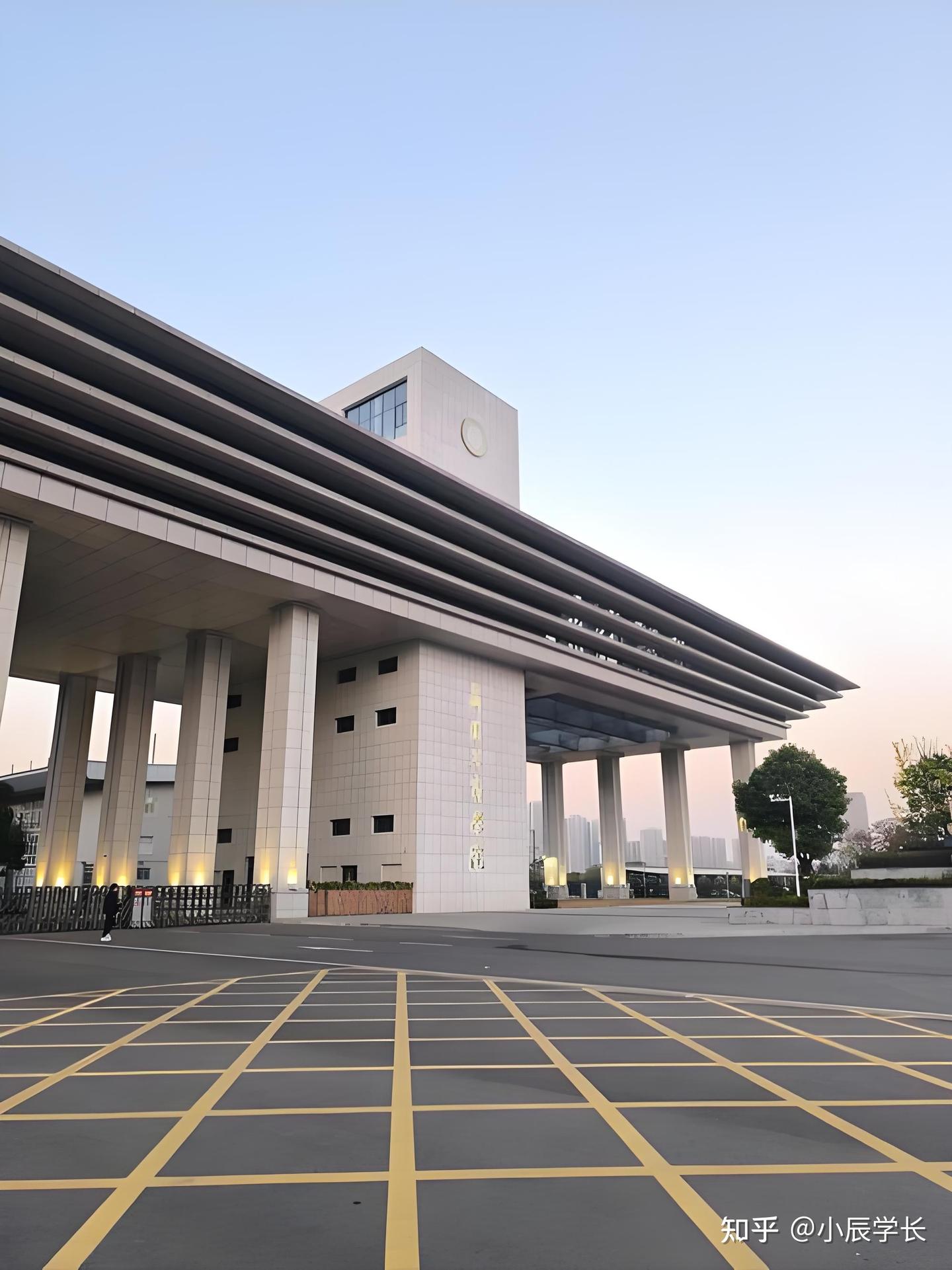 武汉工商学院本科助学班怎么样？ - 知乎
