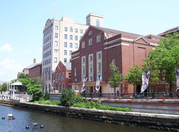 室内设计研究生 该选择Pratt还是RISD?