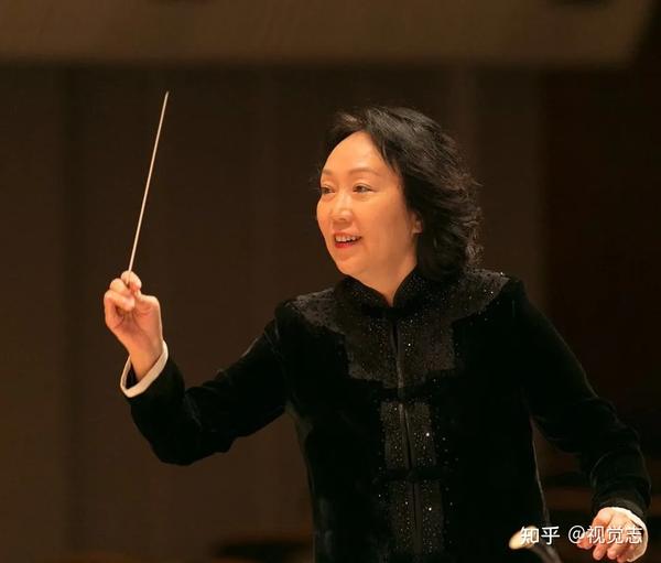 郑小瑛 30位华人女指挥的敬意 知乎