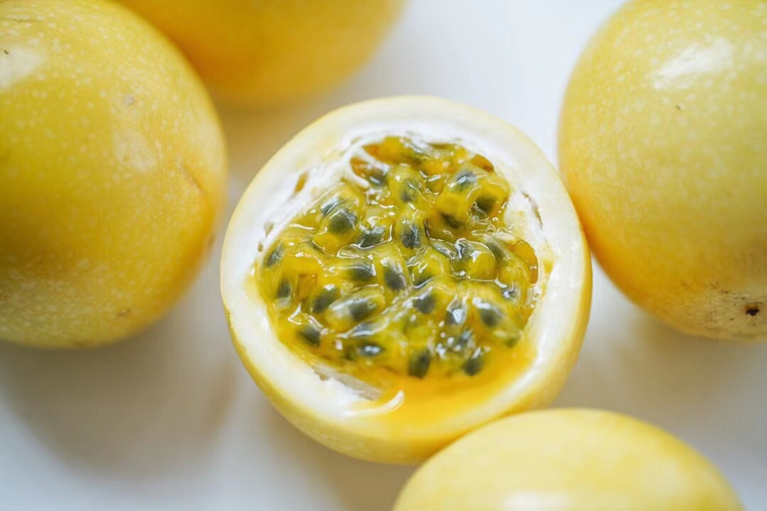 "甜蜜炸弹"-黄金百香果! - 知乎