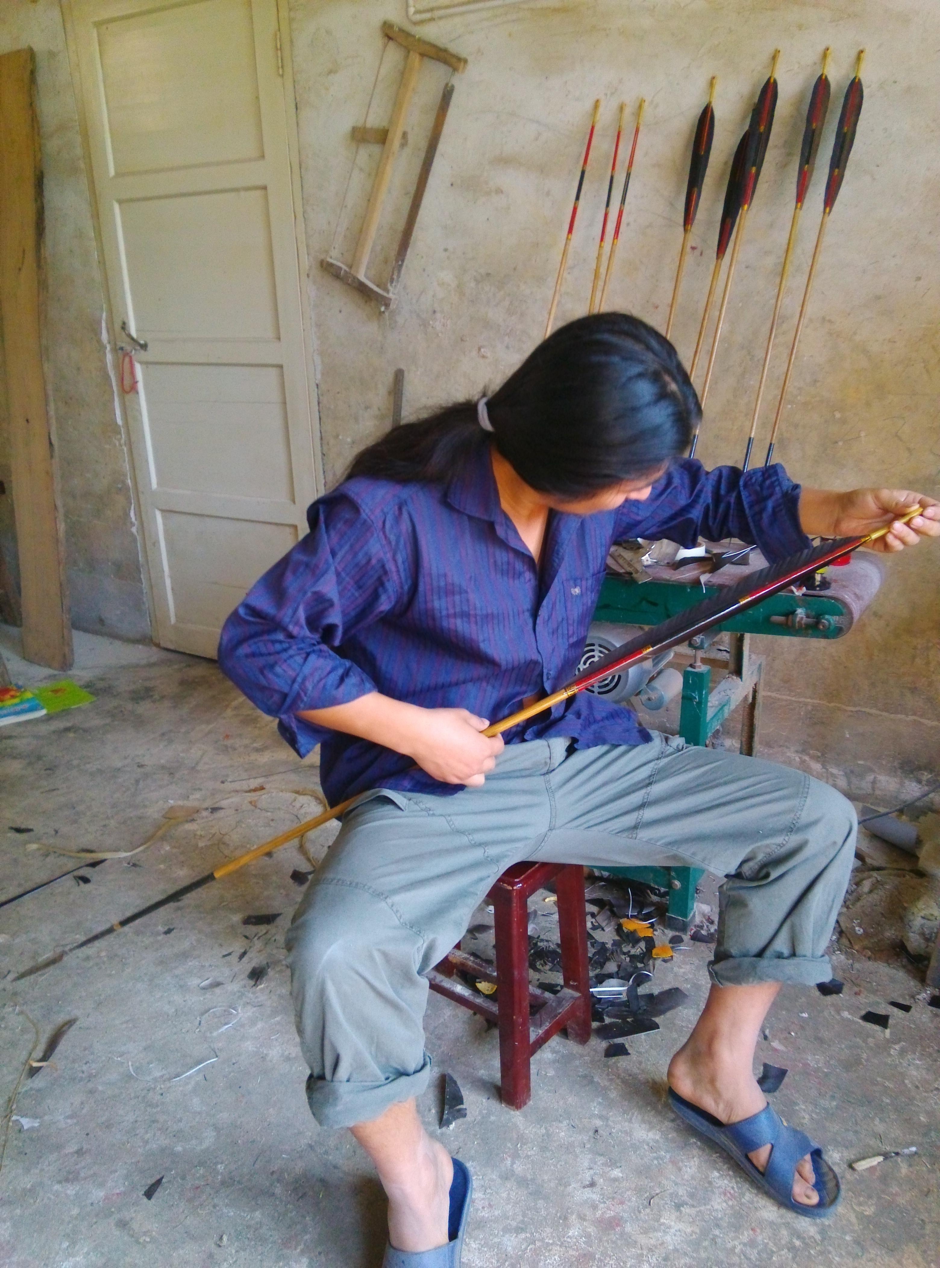 传统弓箭箭是怎么炼成的