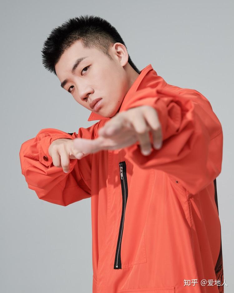 怎么能做到第一杨和苏唱出命不由天