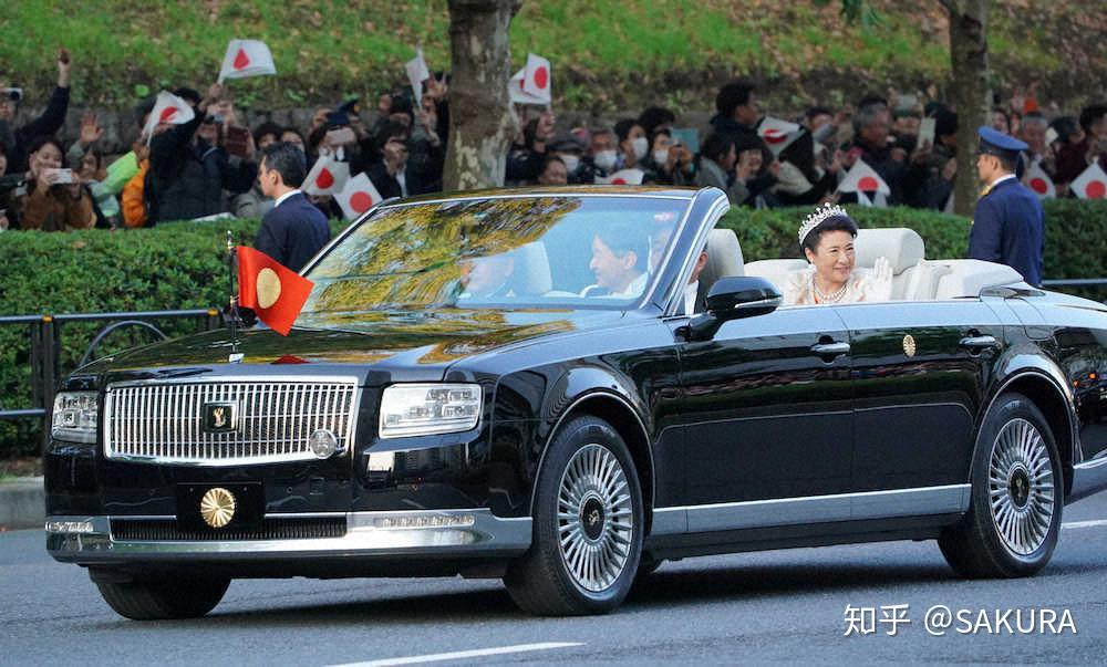 丰田世纪敞篷版而在今年春天,日本首相专车也终于从雷克萨斯ls重新