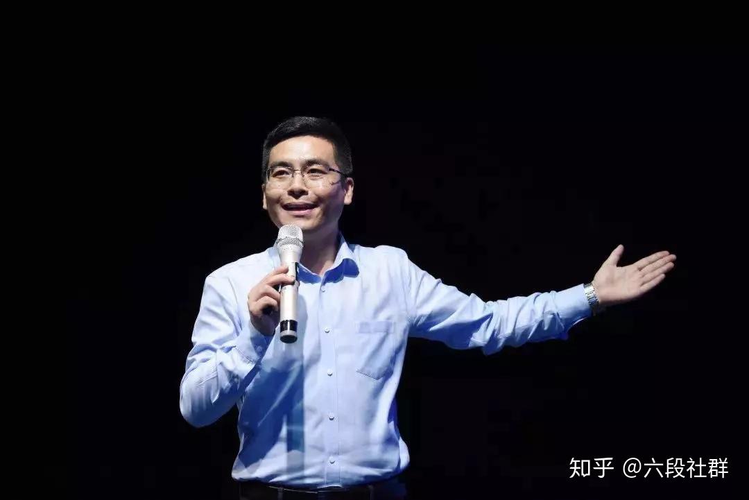 咨询创始人六段演讲导师授权认证班创始人王坤老师拥有10余年讲课经历