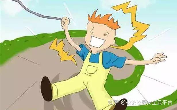 触电事故10岁男孩误触变压器全身被烧焦手骨外露