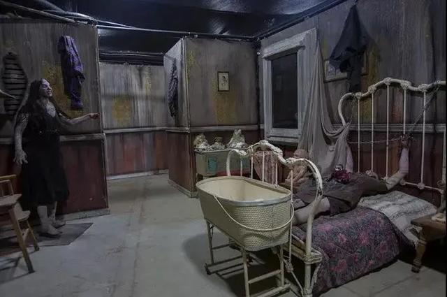 迷俱乐部作为监狱废墟的升级版,恐怖也同时升级.