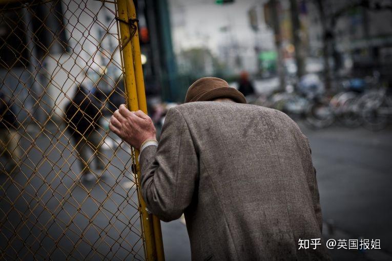 日本老人抢着进监狱80岁惯犯背后的真相让人心酸