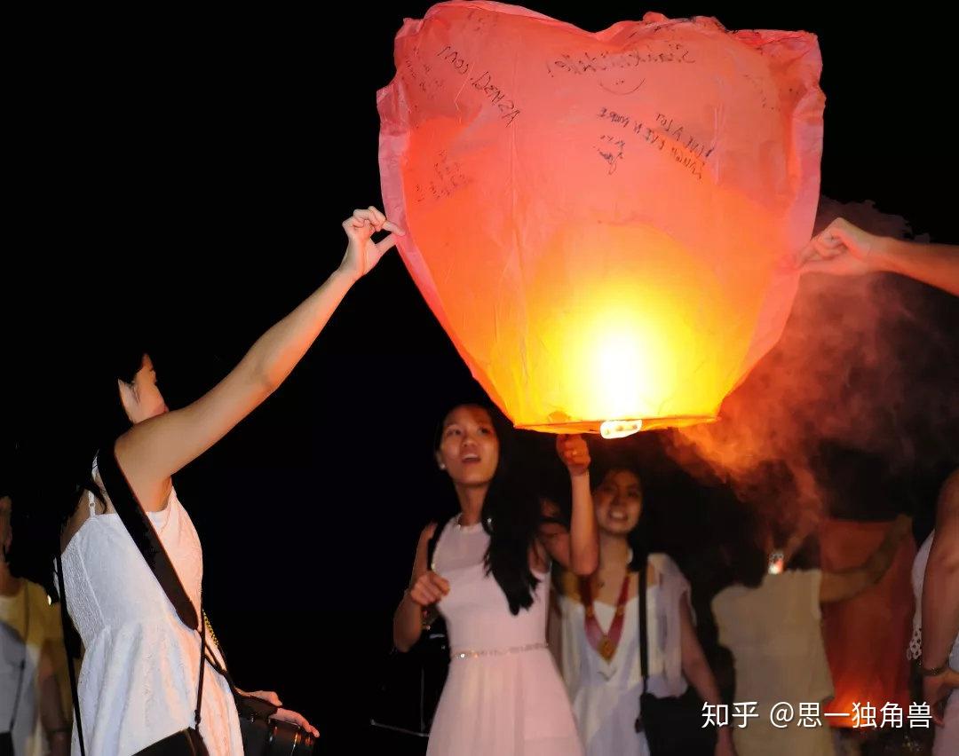 不用去台湾 也能放出愿望的天灯许愿天灯06独自驾驶小船 驶向自由皮