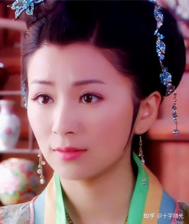 标准的古典美人,超级适合宫装.