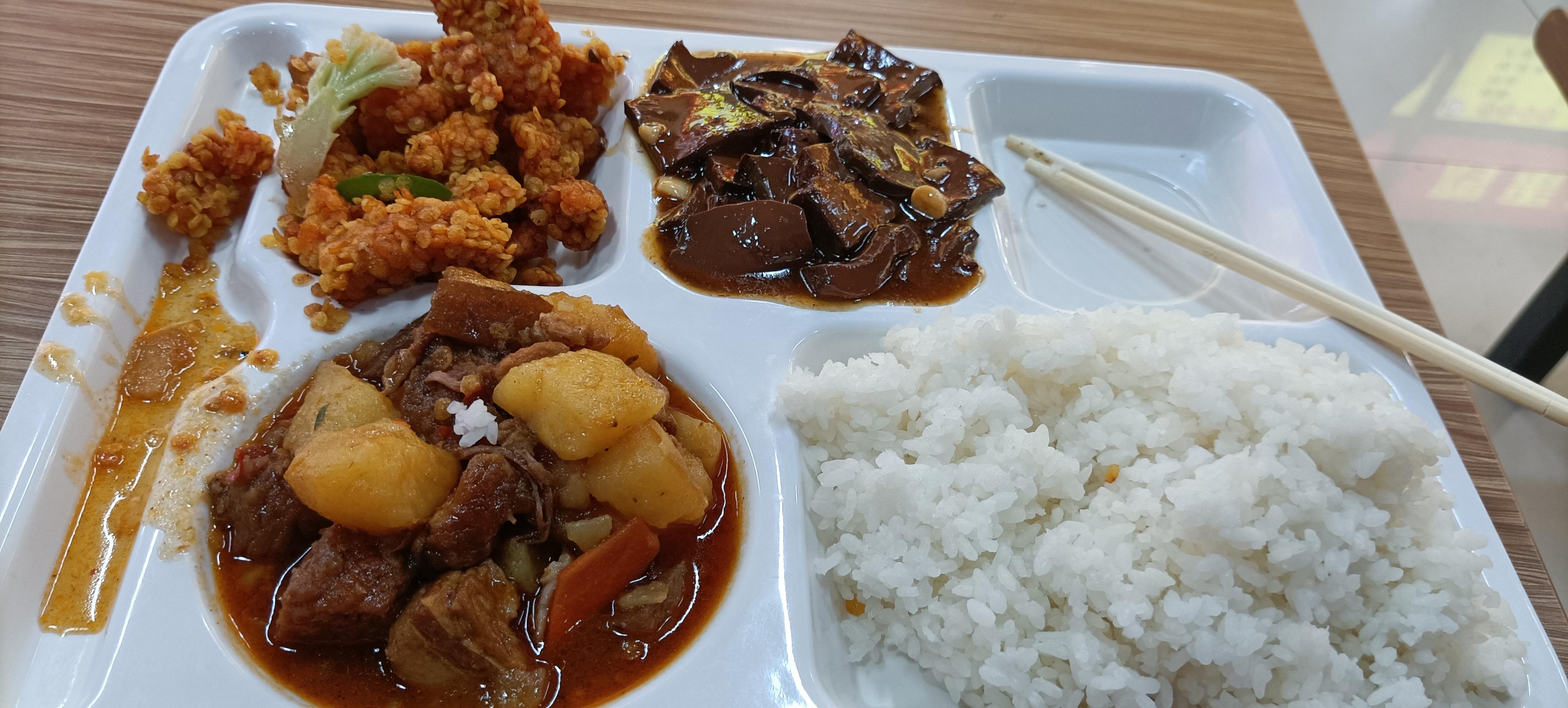 信阳学院 学生食堂 伙食怎么样? - 知乎