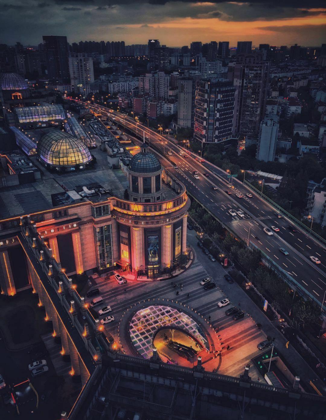 本科是一所普通学校的化学师范,在考虑是直找