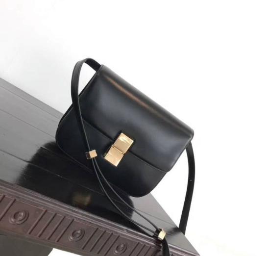 想要了解一下大牌包包,PRADA, CHANEL, YS