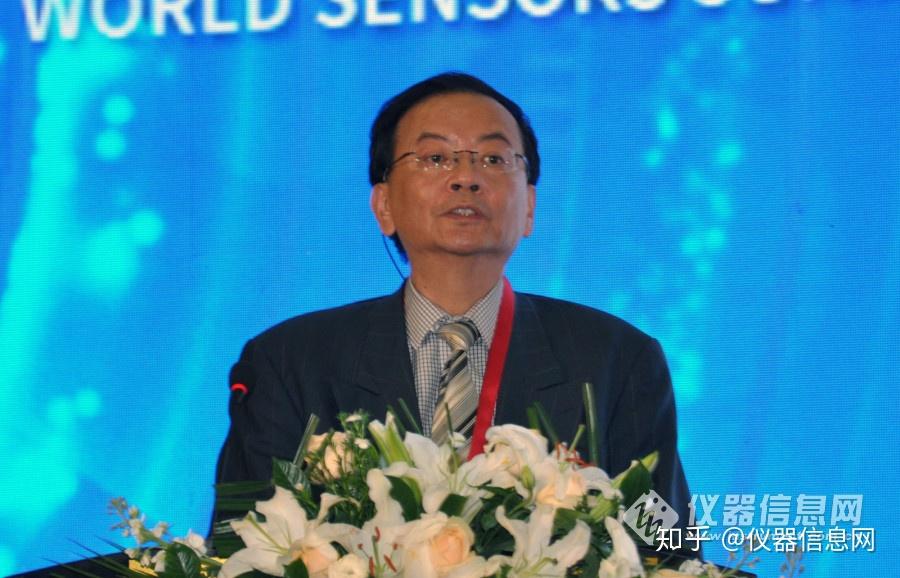 新加坡国立大学教授,厦门大学物理学院副院长刘向阳新加坡国立大学