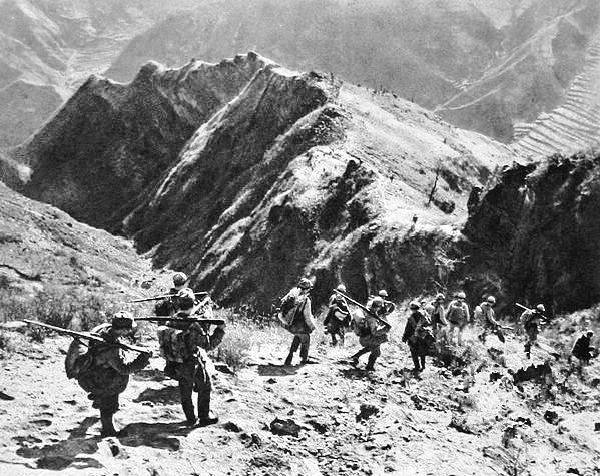 1934年红军师长宁死不屈军阀动用酷刑蒋氏急令处决