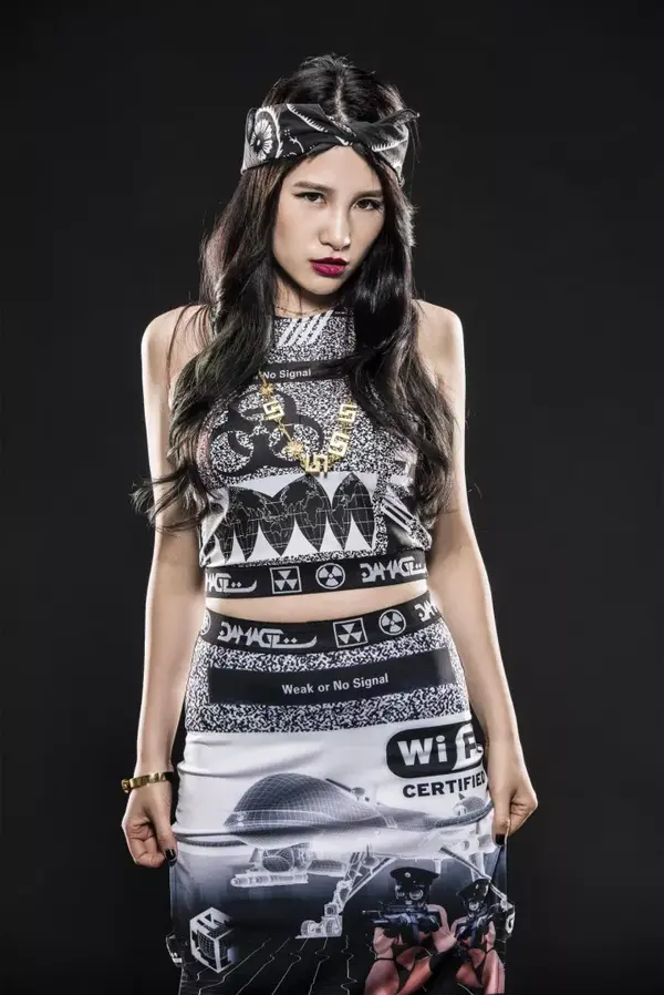 呆宝静-十年前就已是当之无愧的华语饶舌女王