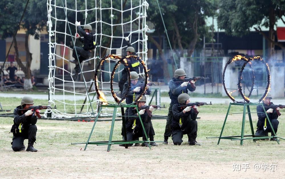 越南机动警察演习多图