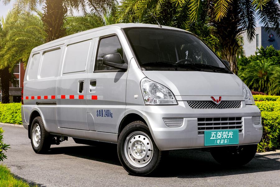 五菱荣光ev正式上市售838万元起续航300公里