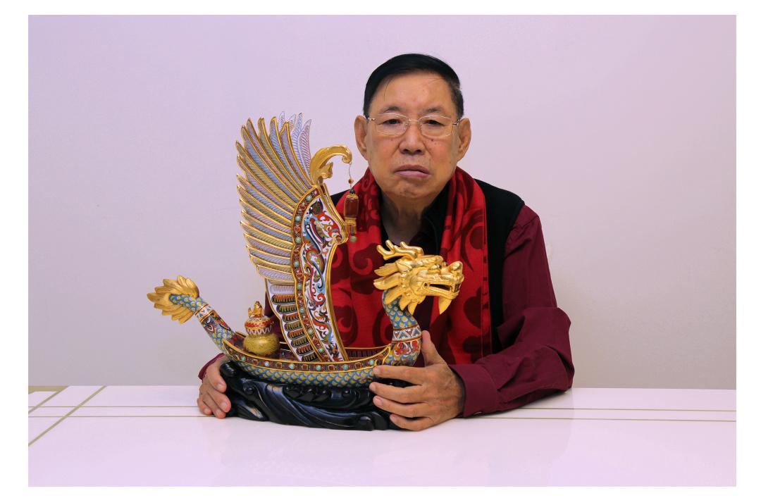 搭载神舟九号飞船遨游太空;2011年,张同禄大师《十大经典》作品问世