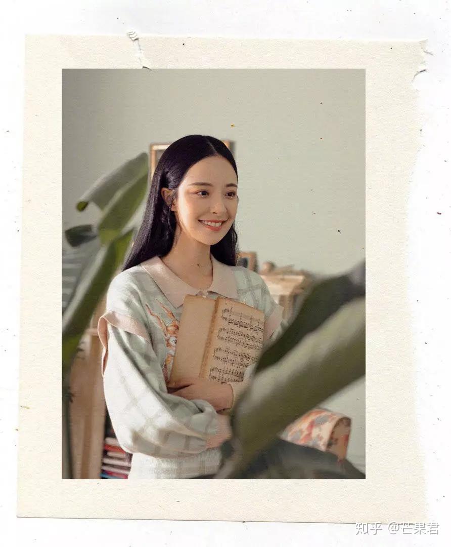 雅礼女神 很多人认识李莎旻子是在2013年8月,她和母校长沙雅礼中学的