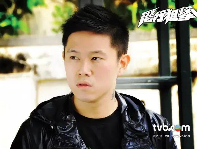 演员的欧阳靖还是tvb的常客,演绎过《潜行狙击》里的经典角色"立青哥"