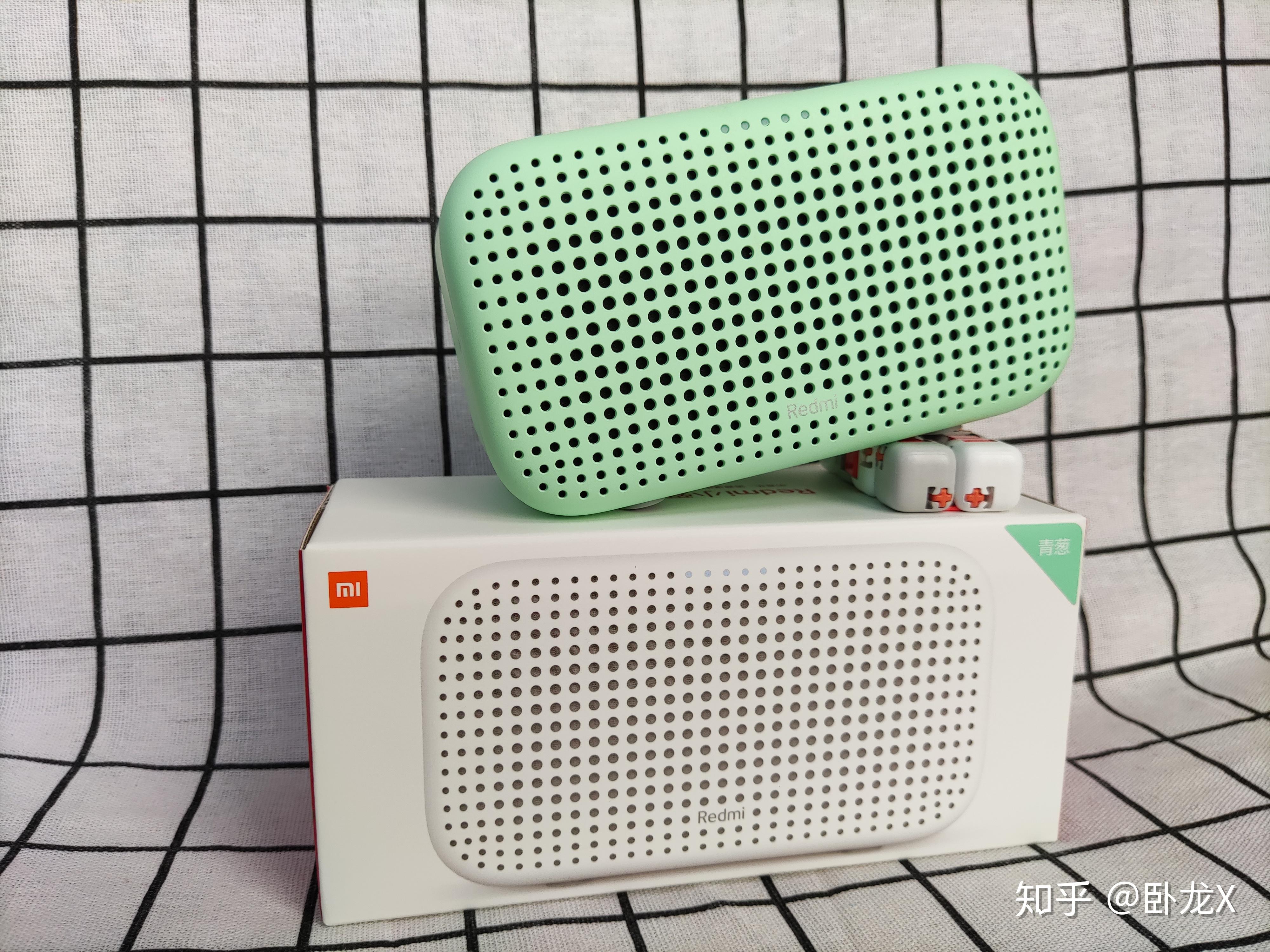 redmi小爱音响play也是一款智能音响.