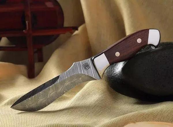 老鼠尾焊接需要坦诚相见刀在装柄之前是什么样儿的